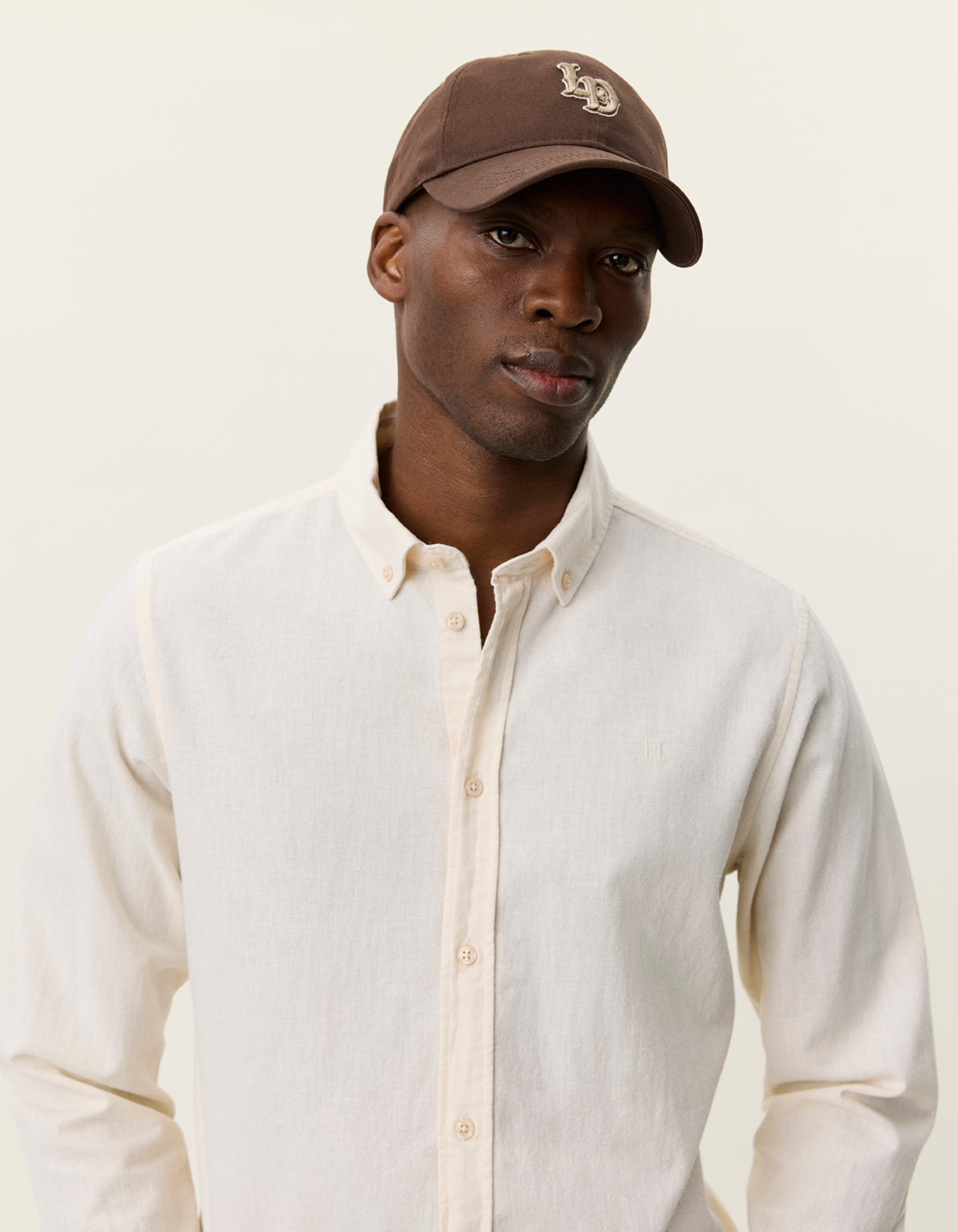 skjorta shirt les deux konrad cotton linen shirt linne skjorta button down eggnog white vit