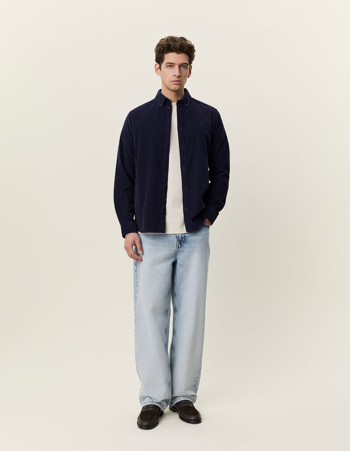 skjorta shirt les deux pinwale corduroy shirt manchester butin down krage dark navy blue blå fri frakt stenungsund