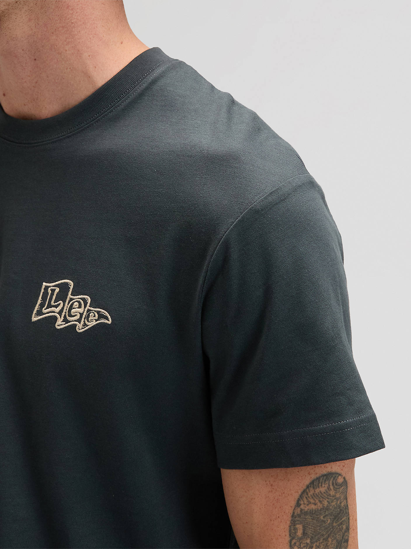 t-shirt tee lee flag tee washed black lee leejeans svart black logo