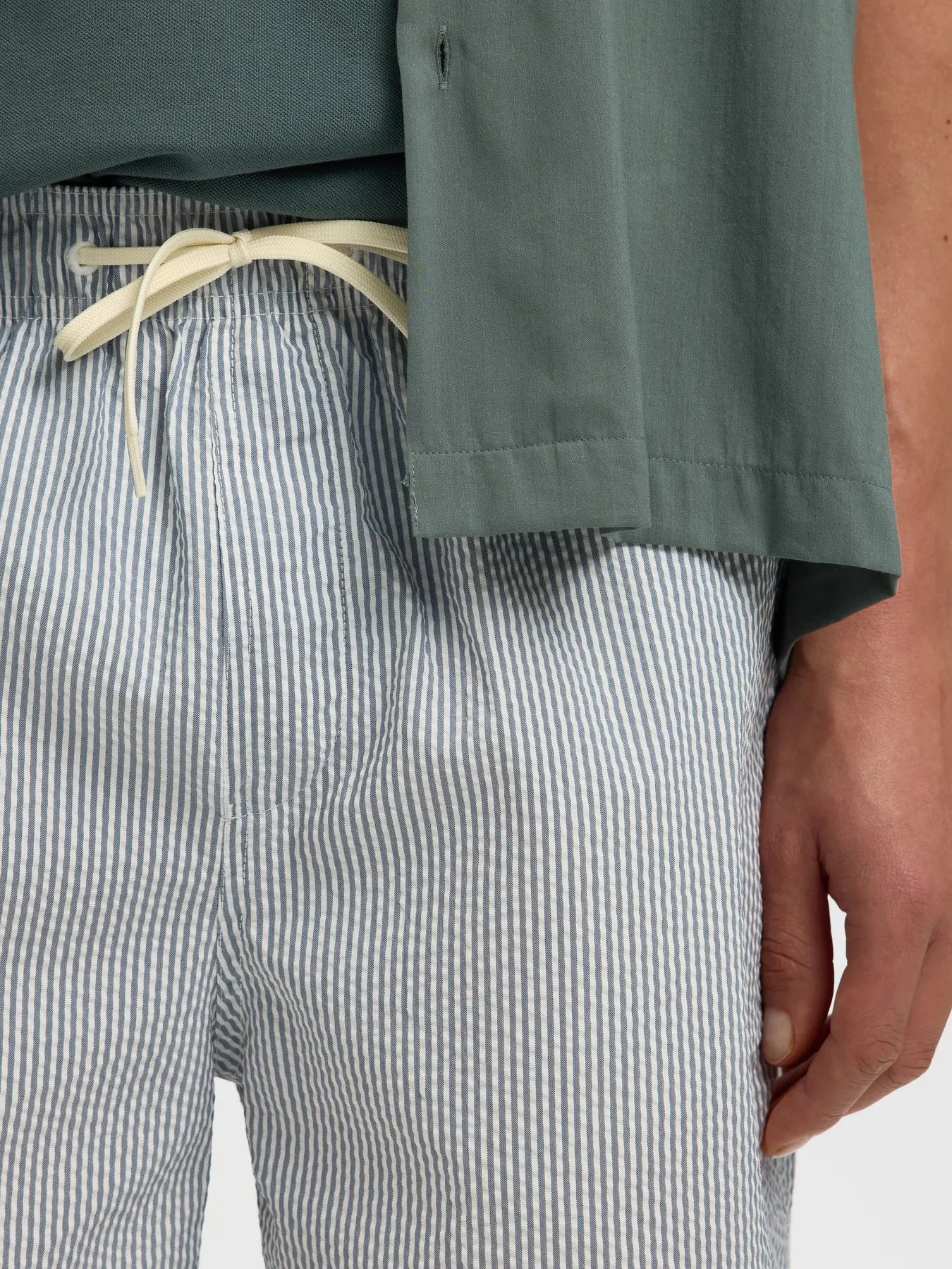 shorts badshort swim shorts Cooper seersucker swimshorts selected homme badbyxor randiga blue mirage blå white vit