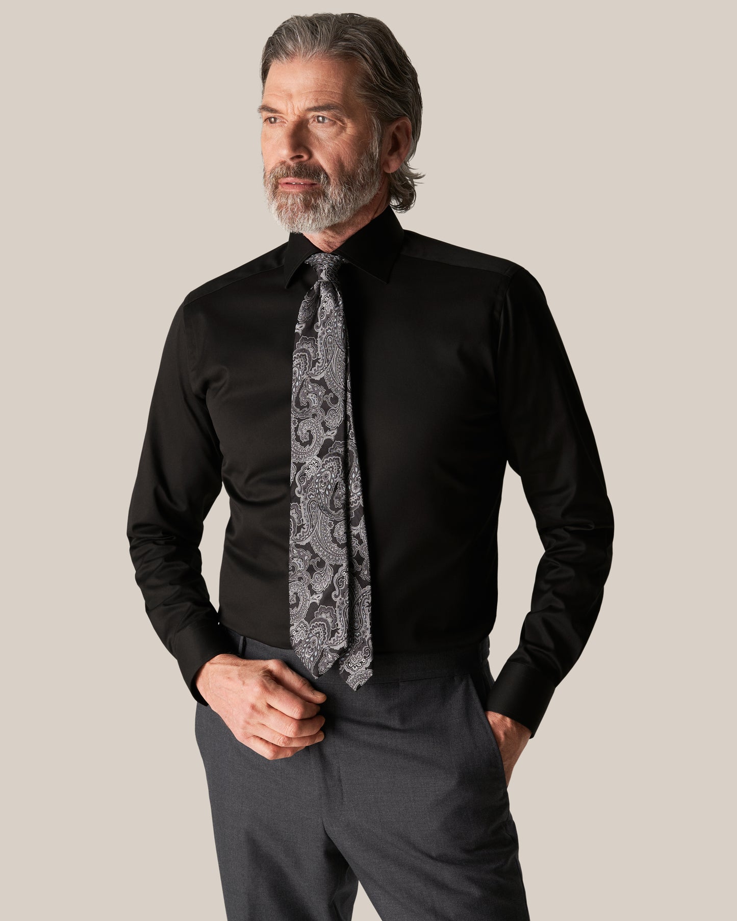 Slim Fit Svart