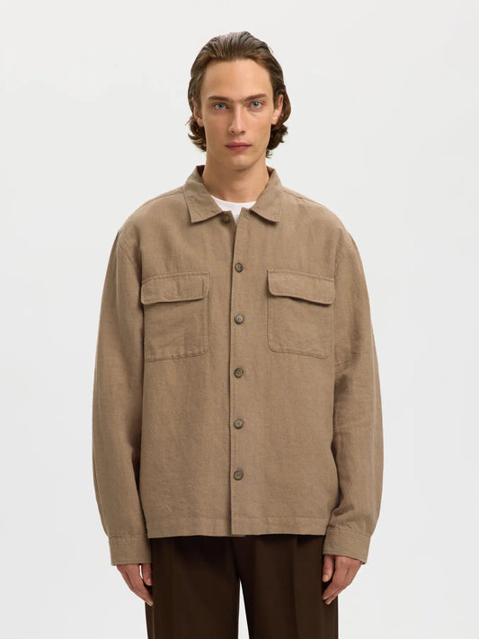overshirt leroy linen blend overshirt selected homme linne linen överskjorta krage knappar caribou brown sand brun beige