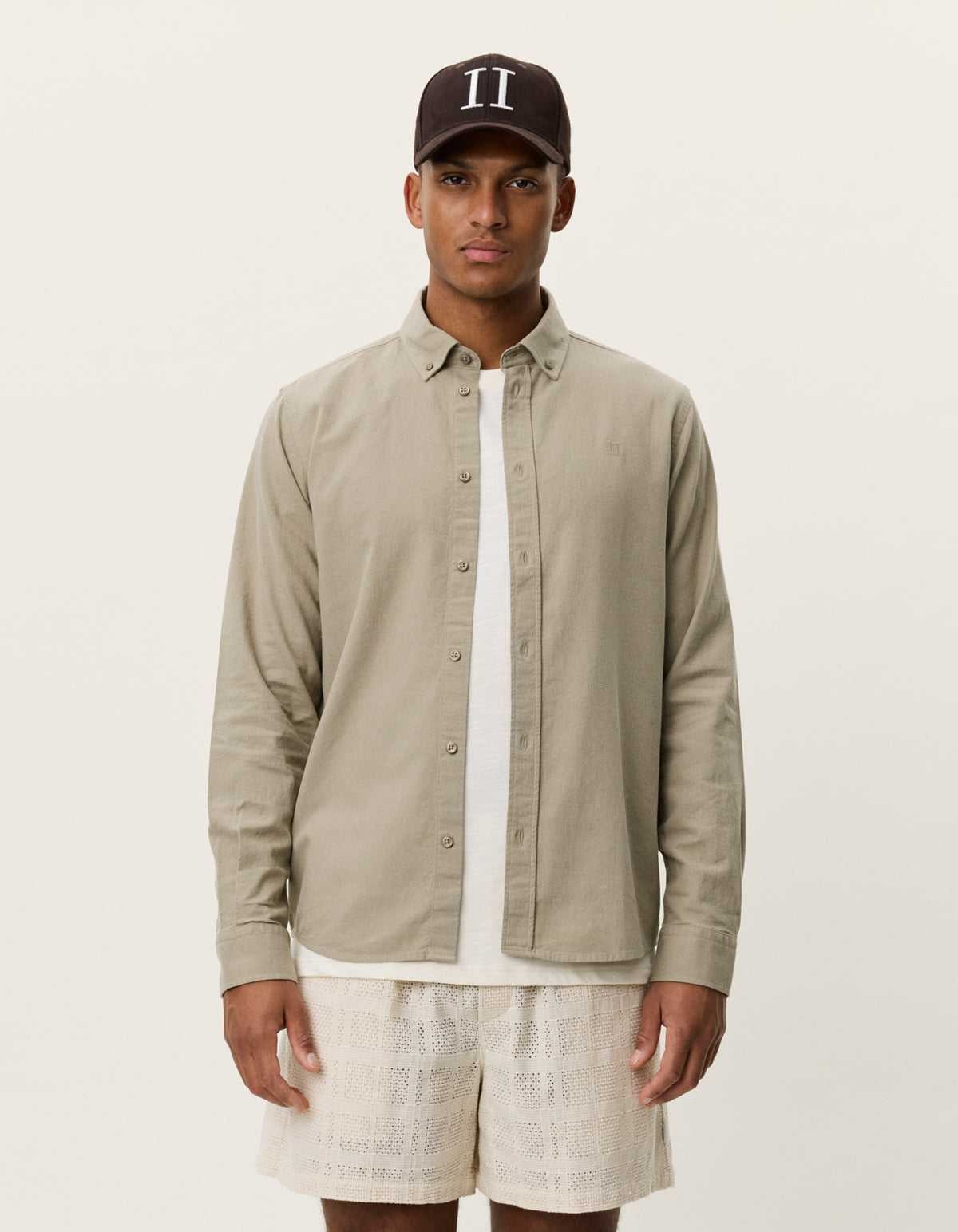 skjorta shirt les deux konrad cotton linen shirt linne skjorta button down laurel oak sand
