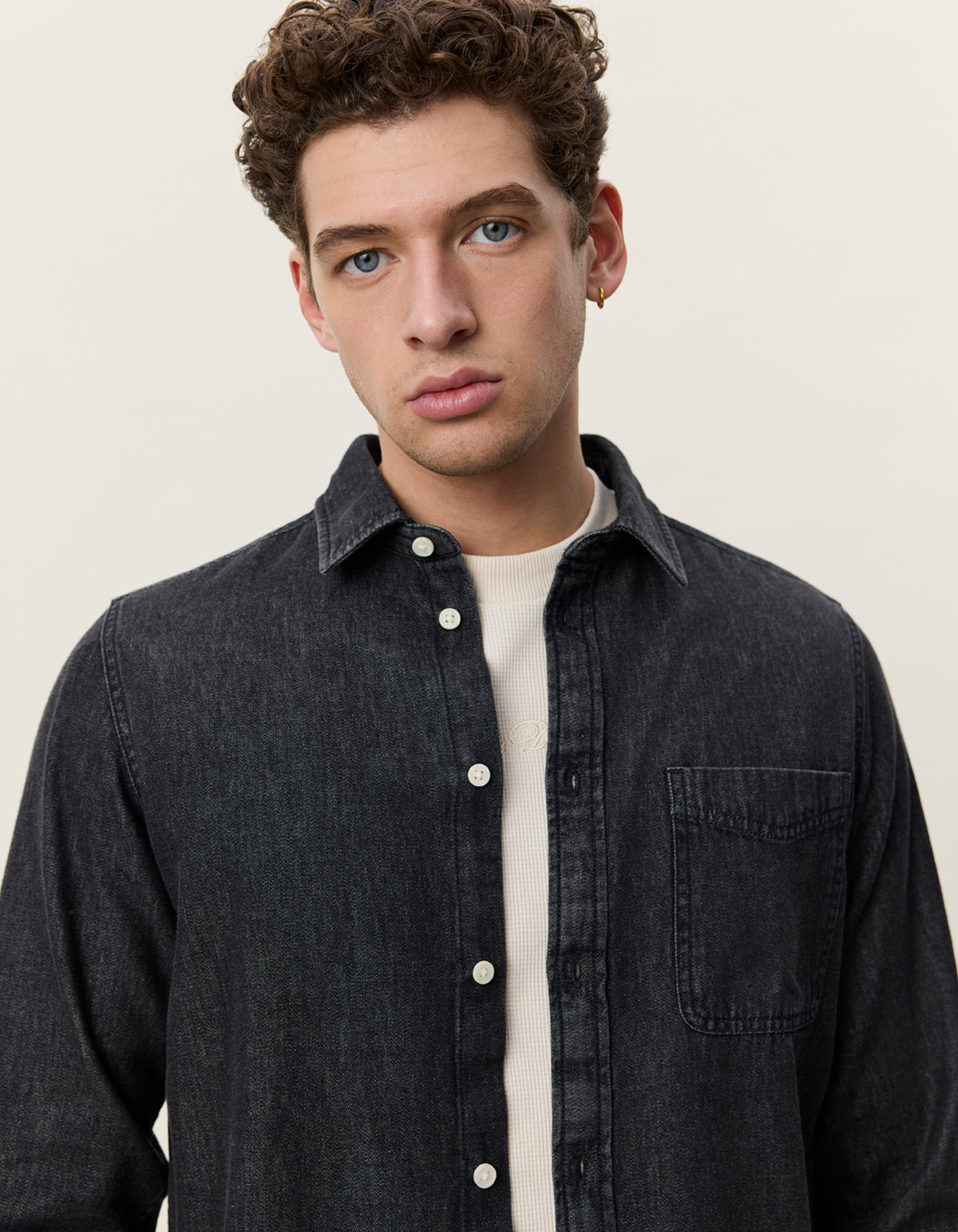 skjorta shirt les deux denim shirt washed denim black svart button down krage bröstficka grey black fri frakt stenungsund