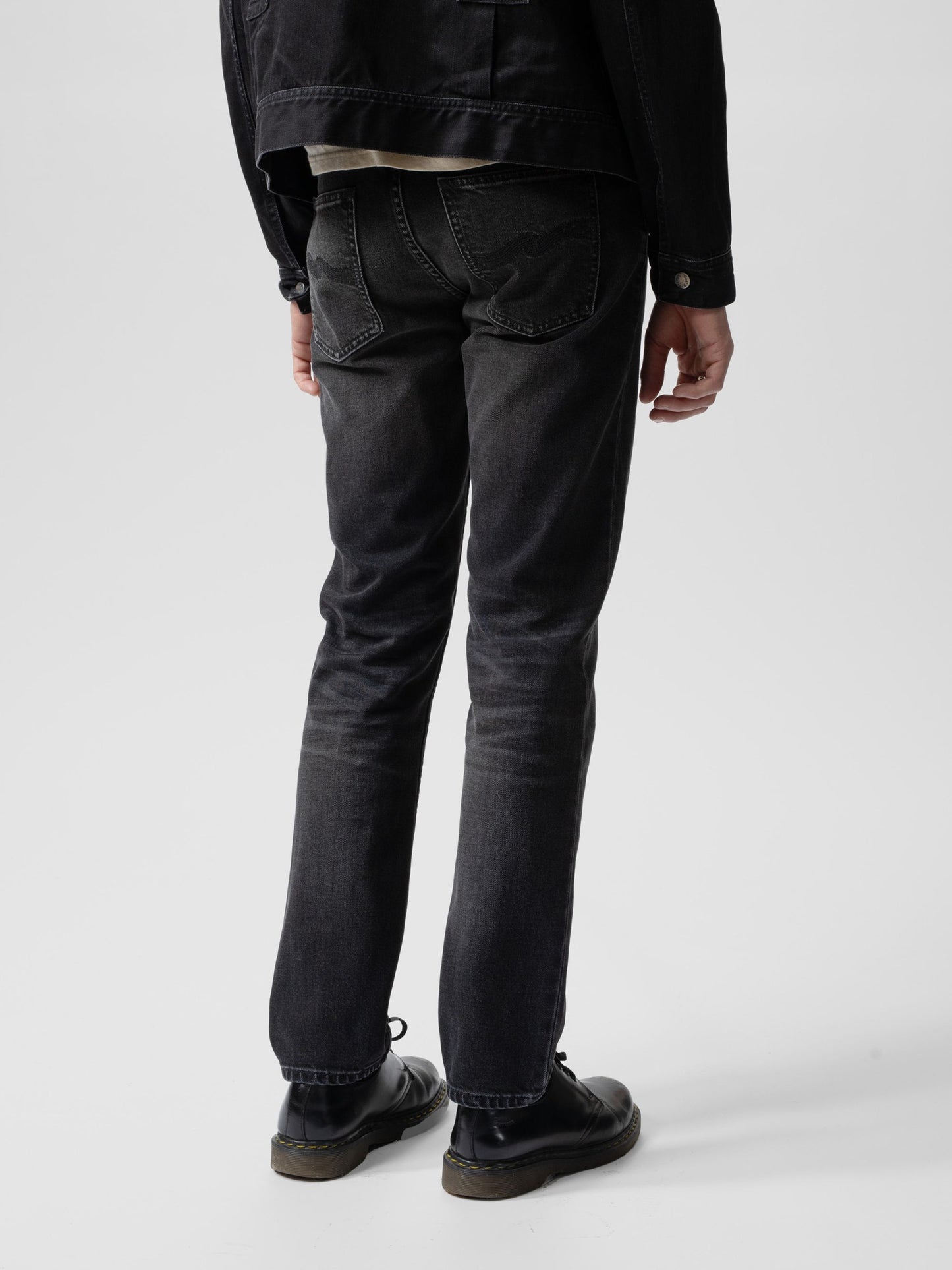 solid ollie black force  nudie jeans denim slim fit stretch nudiejeans ekologiskbomull grey grå