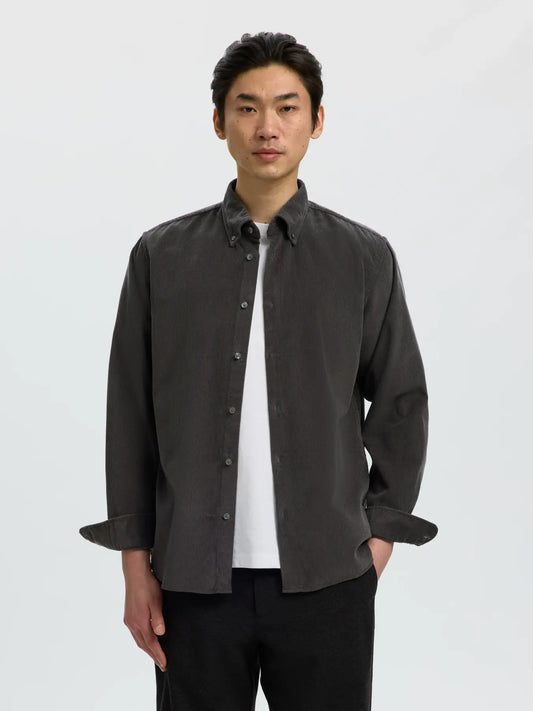 skjorta shirt selected homme cole danni cord shirt manchester tyg button down dark shadow grey grå fri frakt stenungsund