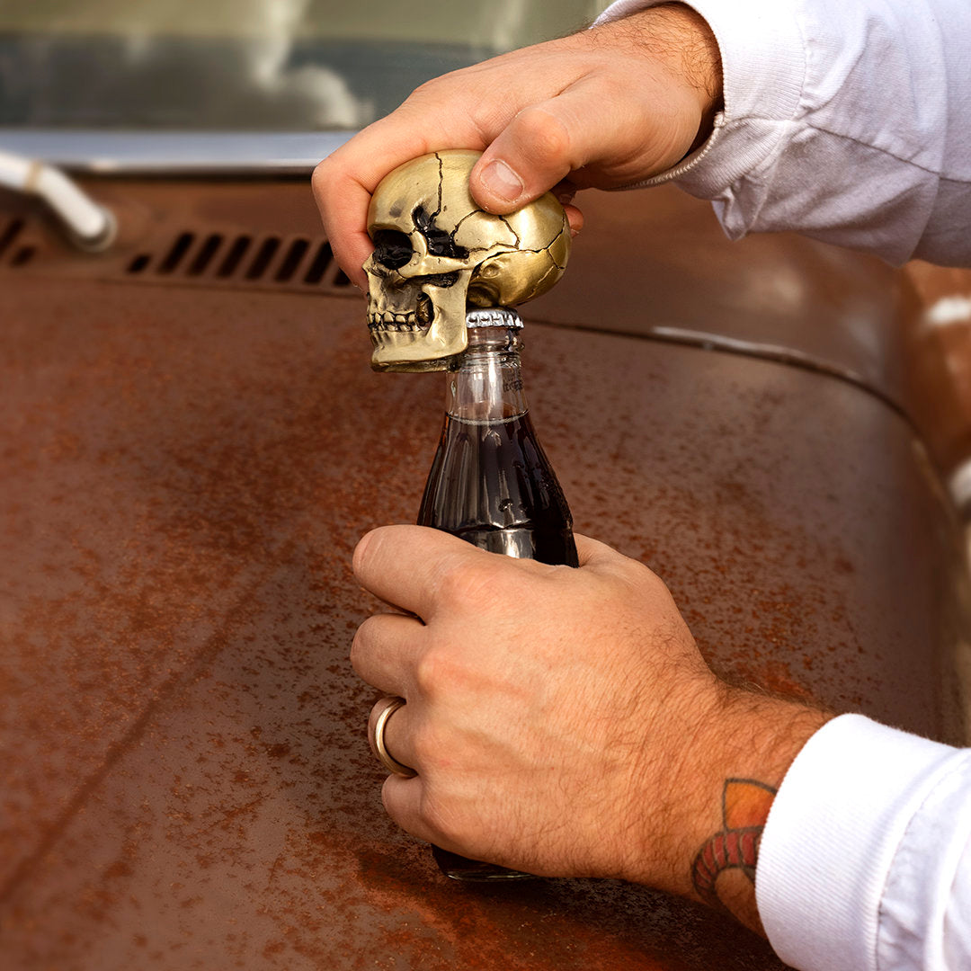 flasköppnare kapsylöppnare döskalle ohlsson lohaven korköppnare guld gold present fri frakt stenungsund