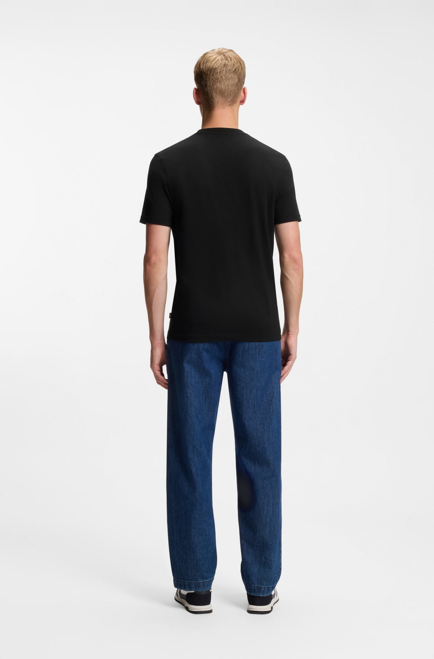 t-shirt boss te doberman hugo boss hund print tee black svart