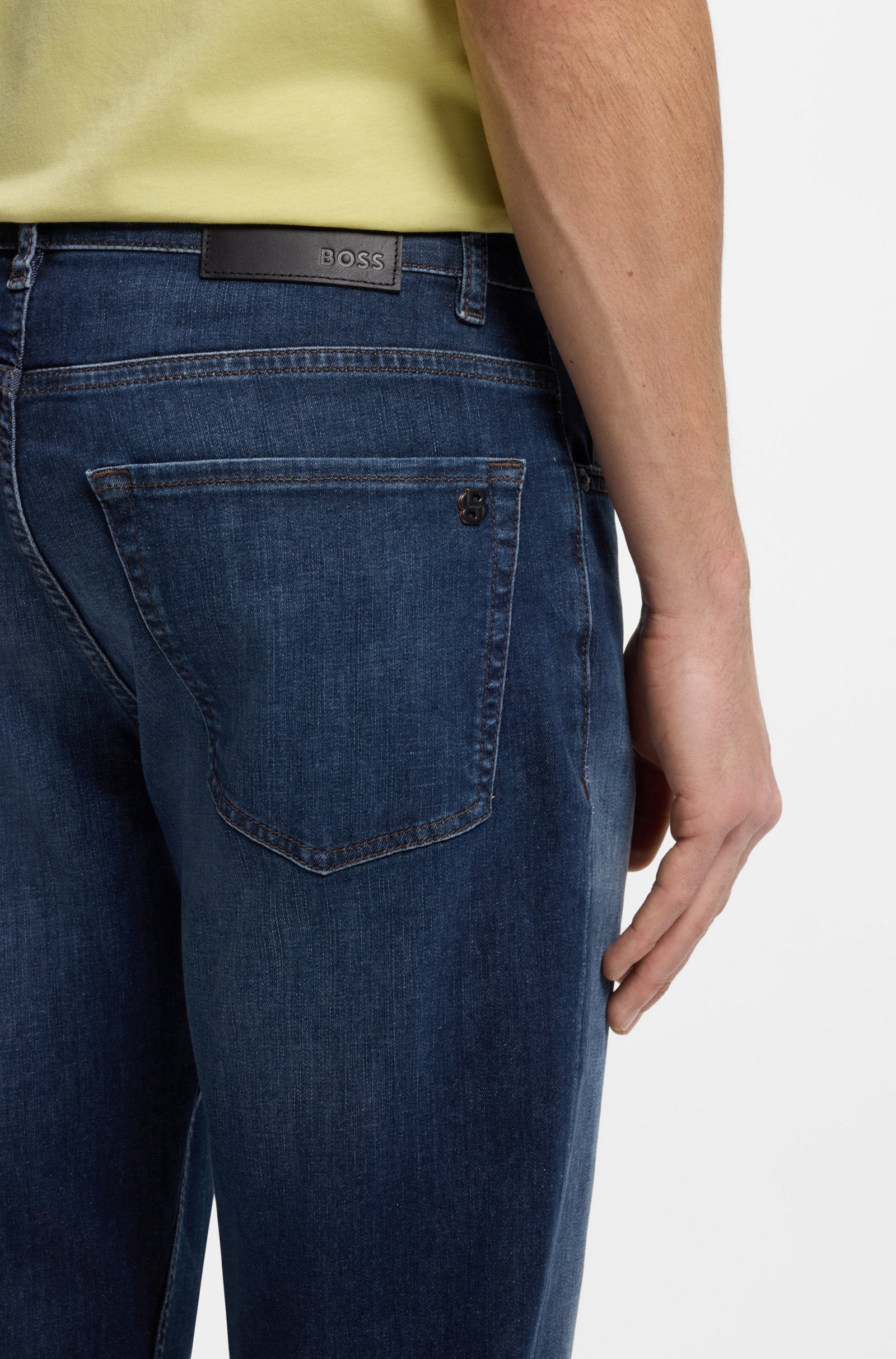 jeans maine hugo boss denim regulat fit hugoboss raka jeans stretch soft motion blåjeans medium blue